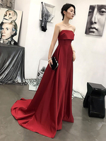 Abendkleid A-Linie Trägerloser Gerichtszug Ärmelloser Reißverschluss Plissee Satin Stoff Formale Partykleider