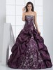 Abendkleid in Dunkellila
