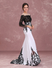 Abendkleider mit Bateau-Kragen Hochzeit Mermaid- Brautmutterkleider Spitze Formelle Kleider Langarm und Reißverschluss Weiß und Court-Schleppe