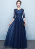 Abendkleider mit Rundkragen Hochzeit 1/2 Ärmel Ballkleider Dunkelmarineblau Formelle Kleider Spitze A-Linie- und Schnürung bodenlang und Gürtel