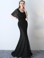 Abendkleider mit Rundkragen Hochzeit 1/2 Ärmel Brautkleider Schwarz Schwarz Spitze Mermaid- und Reißverschluss und Schleppe 20cm