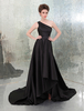 Aimee Teegarden - One-Shoulder-Kleid mit tiefem rückenfreien Emmy-Kleid