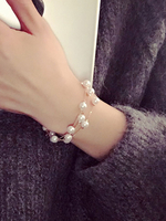 Armband für Damen mit Perlen in Golden Armkette mit Perlen bestickt im schicken & modischen Style für Abend für Damen
