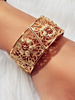 Armband Für Frau Blond Ausgeschnittene Metallarmbänder Mit Blumendruck