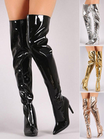 Attraktive Plateau-Stiefel 2021 mit Stilettos