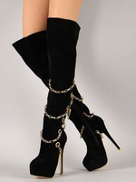 Attraktive Plateau-Stiefel mit Kette und Stilettos in Schwarz