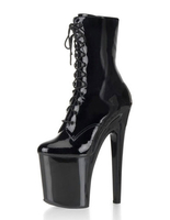 Attraktive Plateau-Stiefel mit Schnüren in Schwarz