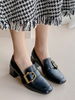 Black Loafers Frauen Square Toe Leder Metall Details Slip On Schuhe