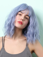 Blaue Perücken Curly Schulter Länge synthetische Perücken mit stumpfen Bangs
