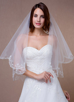 Blume Hochzeit Schleier zweistufige Wellenschliff ovale Ellenbogen Schleier mit Kamm (150 * 150cm)