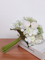 Blumen für die Hochzeit Wunderschöne handgebundene Form Blumensträuße aus Poly / Baumwolle