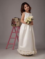Blumenmädchen Kleid aus Satin in Elfenbeinfarbe