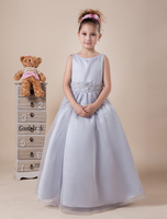 Blumenmädchen Kleid aus Satin in Grau