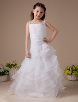 Blumenmädchen Kleid aus Satin in Weiß