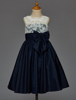 Blumenmädchen Kleider A-Linie- Dunkelmarineblau Abendkleider für Hochzeit knielang mit Rundkragen Spitze ärmellos kleid blumenmädchen