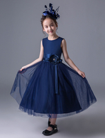 Blumenmädchen Kleider Dunkelmarineblau Abendkleider für Hochzeit Satingewebe ärmellos Prinzessin Hochzeit mit Rundkragen kleid blumenmädchen
