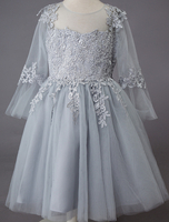 Blumenmädchen Kleider Hellgrau Abendkleider für Hochzeit Satingewebe 3/4 Ärmel Prinzessin Hochzeit mit Rundkragen kleid blumenmädchen knielang