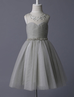 Blumenmädchen Kleider Hellgrau Abendkleider für Hochzeit Tüll ärmellos A-Linie- Hochzeit Illusion Ausschnitt kleid blumenmädchen knielang