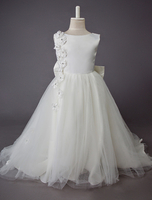 Blumenmädchen Kleider Prinzessin Elfenbeinfarbe Abendkleider für Hochzeit mit Court-Schleppe und Rundkragen Satingewebe ärmellos