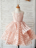 Blumenmädchen Kleider Prinzessin Lachsrosa Abendkleider für Hochzeit knielang viereckiger Ausschnitt Hochzeit Organza ärmellos kleid blumenmädchen