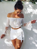 Bluse in Weiß Polyester mit Carmenausschnitt und Spitzen