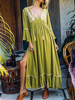 Boho-Kleid mit V-Ausschnitt und Blumendruck