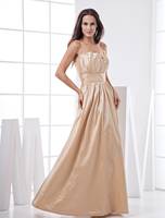 Brautjungfernkleid aus Taft in Champagnerfarbe