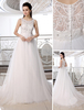 Brautkleid aus Tüll mit Schleppe in Elfenbeinfarbe