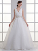 Brautkleid mit V-Ausschnitt in Elfenbeinfarbe