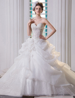 Brautkleider Prinzessin Elfenbeinfarbe Herz-Ausschnitt Brautkleider Organza mit Domkirchen-schleppe und Schnürung Prom- trägerlos