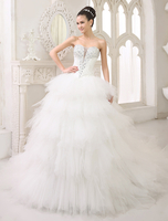 Brautkleider Prinzessin Elfenbeinfarbe Herz-Ausschnitt Brautkleider Tüll mit Kapelle-Schleppe ärmellos und Schnürung Prom- trägerlos