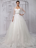 Brautkleider Prinzessin Elfenbeinfarbe Herz-Ausschnitt Brautkleider Tüll mit Kapelle-Schleppe ärmellos und Schnürung Prom- trägerlos