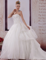 Brautkleider Prinzessin Elfenbeinfarbe trägerlos Brautkleider Hochzeit Organza und Court-Schleppe ärmellos A-Linie- trägerlos