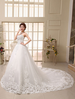 Brautkleider Prinzessin Elfenbeinfarbe trägerlos Brautkleider Tüll mit Domkirchen-schleppe ärmellos und Schnürung Prinzessin trägerlos