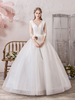 Brautkleider Prinzessin Prinzessin Brautkleider ärmellos Hochzeit V-Ausschnitt milchweiß / elfenbeinweiß Lycra Spandex bodenlang und Schnürung