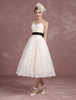Brautkleider Vintage Prinzessin Elfenbeinfarbe Herz-Ausschnitt Tüll ärmellos wadenlang Hochzeit natürliche Taillenlinie mit Spaghettiträger