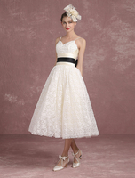 Brautkleider Vintage Prinzessin Elfenbeinfarbe Herz-Ausschnitt Tüll ärmellos wadenlang Hochzeit natürliche Taillenlinie mit Spaghettiträger