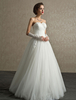 Brautkleider Vintage Tüll A-Linie- Herz-Ausschnitt Hochzeitskleid Vintage Elfenbeinfarbe bodenlang Baske mit Schnürung ärmellos trägerlos