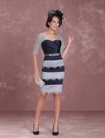 Brautmutterkleider Etui- Abendkleider für Hochzeit Dunkelmarineblau Cocktailkleider Spitze V-Ausschnitt Hochzeit knielang 1/2 Ärmel