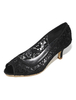 Brautschuhe aus Spitze mit Kitten Heels Pump im eleganten Stil