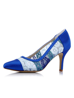 Brautschuhe aus Spitze mit Stilettos in Blau