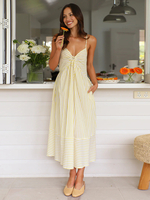 Buttergelbes ärmelloses gestreiftes langes Unterkleid für den Sommer 2025