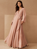 Cameo Braun Abendkleid A-line V-Ausschnitt Lange Ärmel Matte Satin Bodenlangen Falten Social Pageant Kleider