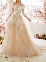 Champagner Brautkleid Prinzessin Silhouette mit Zug Bateau-Ausschnitt Halbarm Natürliche Taille Spitze Polyester Brautkleider