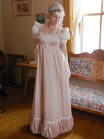 Champagnerfarbenes Retro-Kostüm für Damen Spitzenrüschen Polyesterkleid Marie-Antoinette-Kostüm Western-Kostüm aus dem 18. Jahrhundert