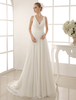 Chiffon Etui-Brautkleid mit Kapelle-Schleppe in Elfenbeinfarbe