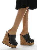 Damen Keilsandalen Chic Rivets PU Leder Schwarzer Absatz Pantoletten