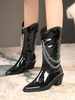 Damen Mid Calf Boots Black Pointed Toe Lederkette Detail Reißverschluss Breite Wadenstiefel