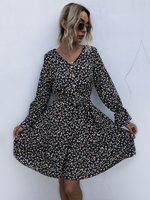 Damen Skater Kleider Bedruckte Baumwolle V-Ausschnitt Schwarz Klassisch Langarm Fit und Flare Kleid