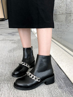Damen Stiefeletten Schwarz Rindsleder Runde Zehen Metall Details Welpen Fersenketten Stiefeletten